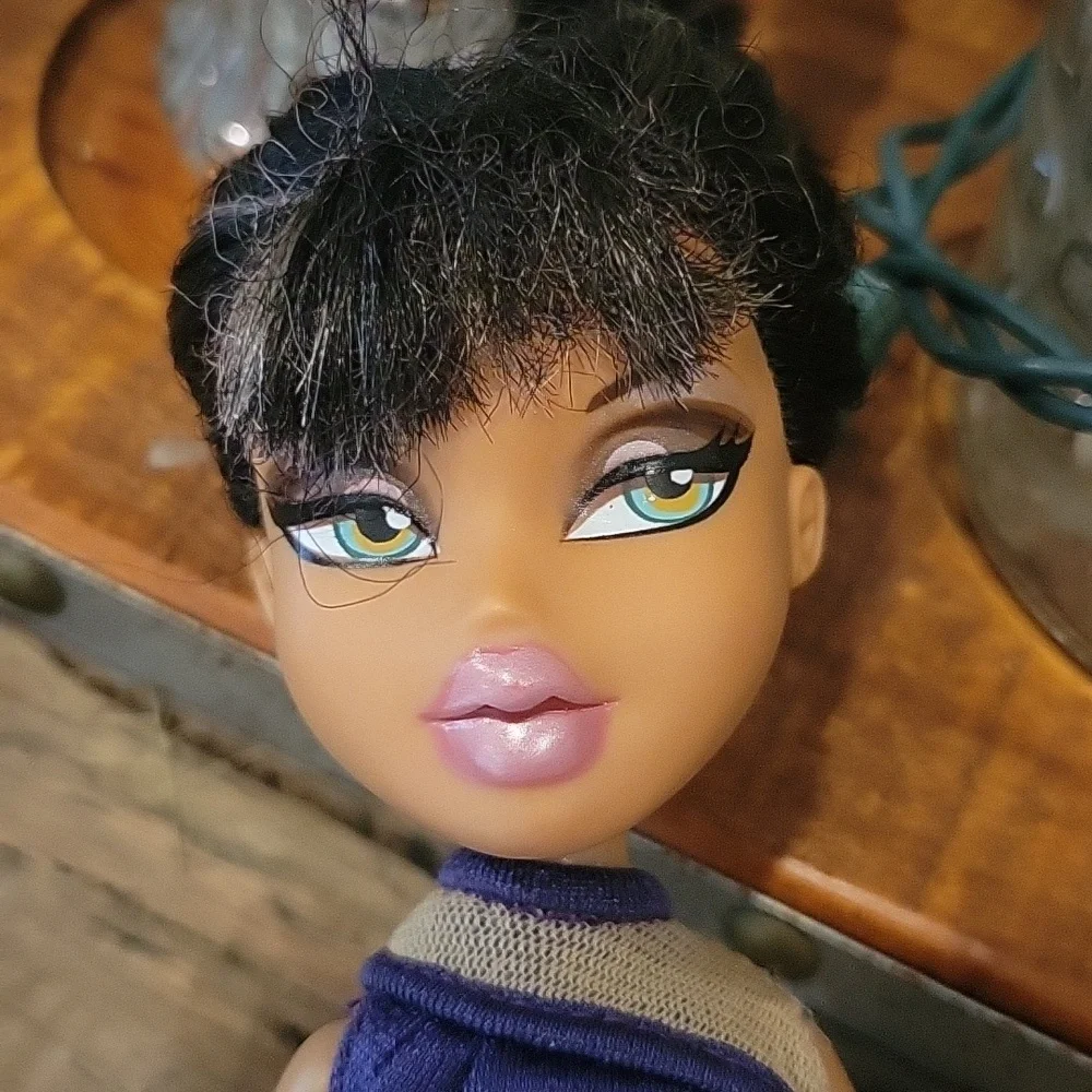 MGA Entertainment bratz 2001